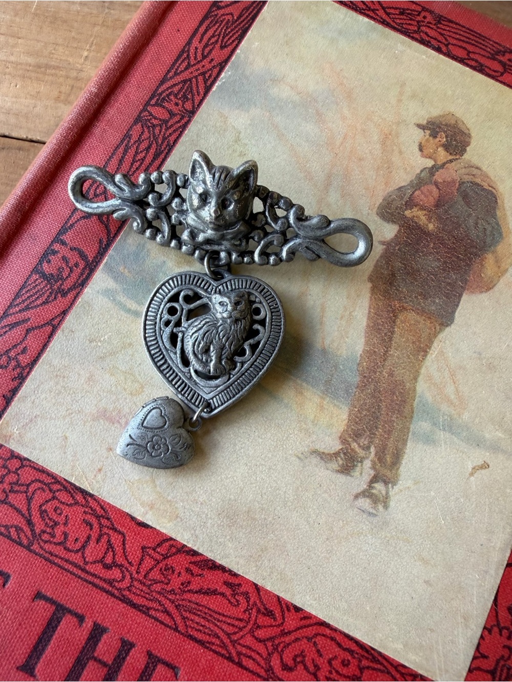 Pewter Cat Brooch Unmarked 2.5” Tall Beautiful Condition!